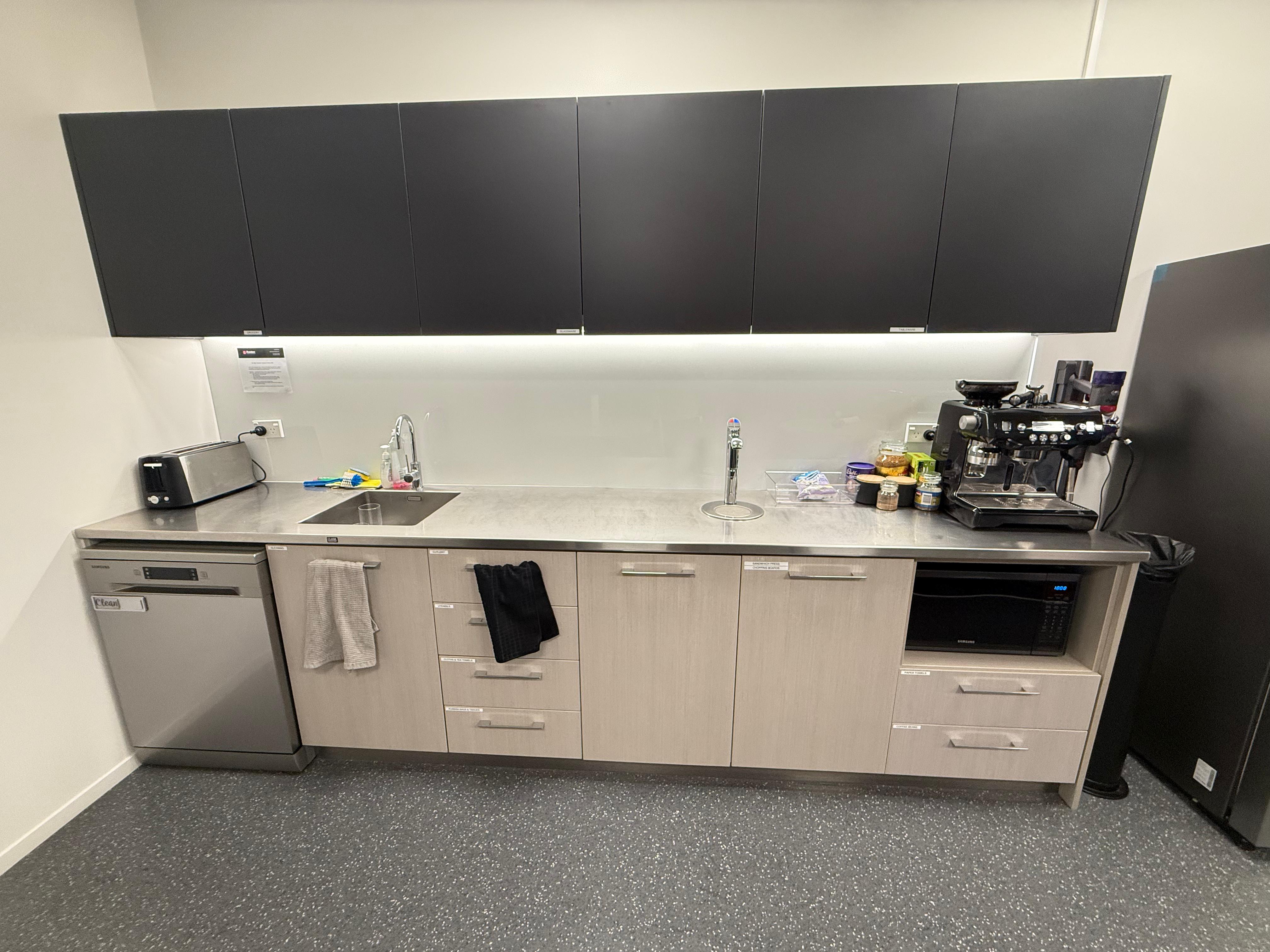 Quality cleaning results - fresh and clean residential property